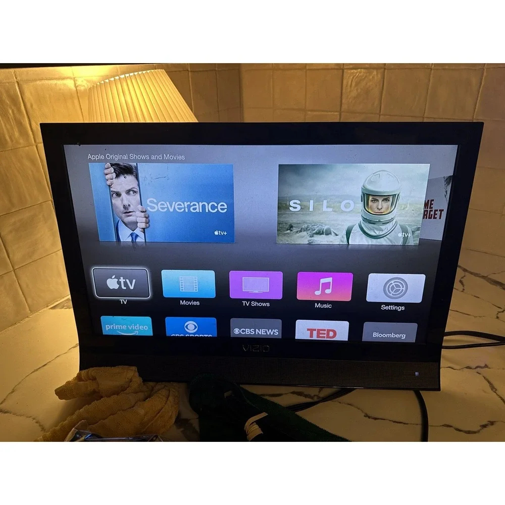 Apple A1469 3rd Generation Black HD Digital TV Media Streamer